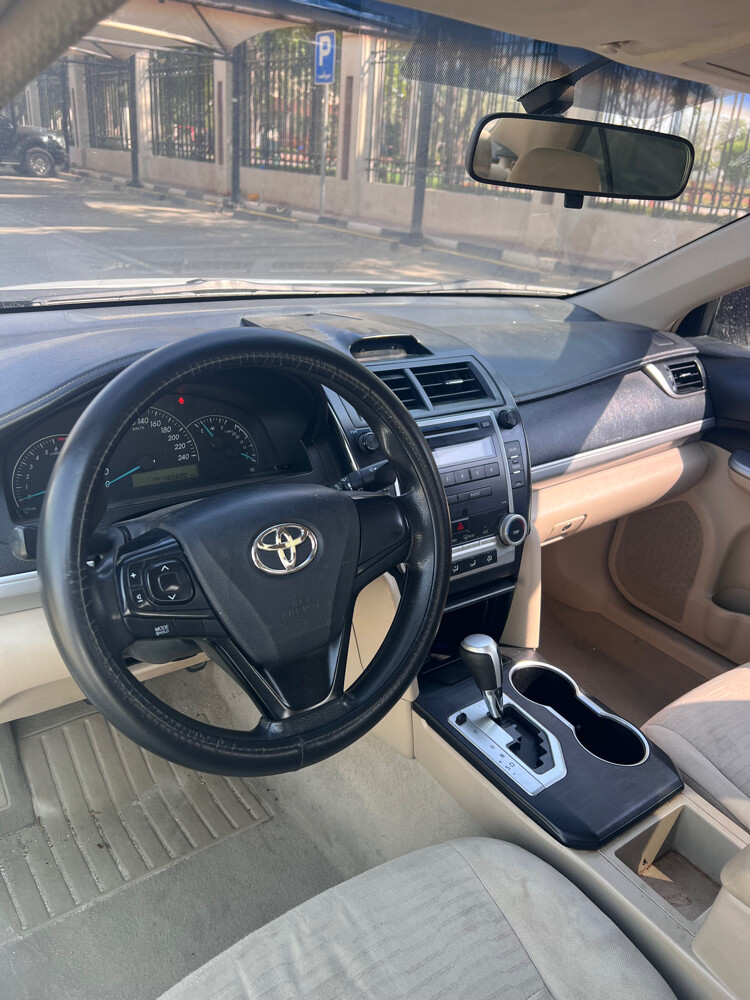 Toyota Camry 2016 - 4
