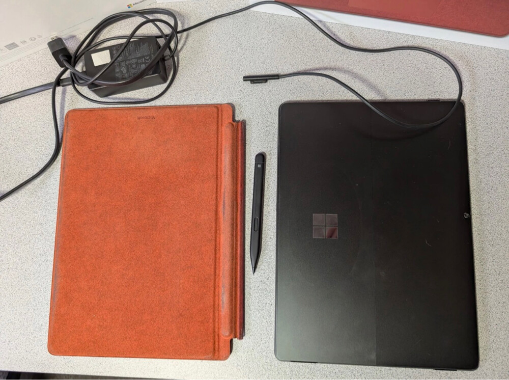 Surface Pro 8 i5 8GB keyboard pen 2 - 5