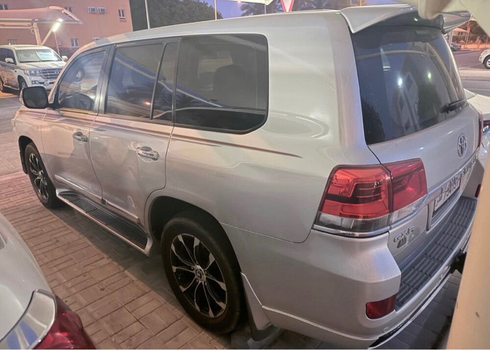 2016 Land Cruiser Gxr - 4