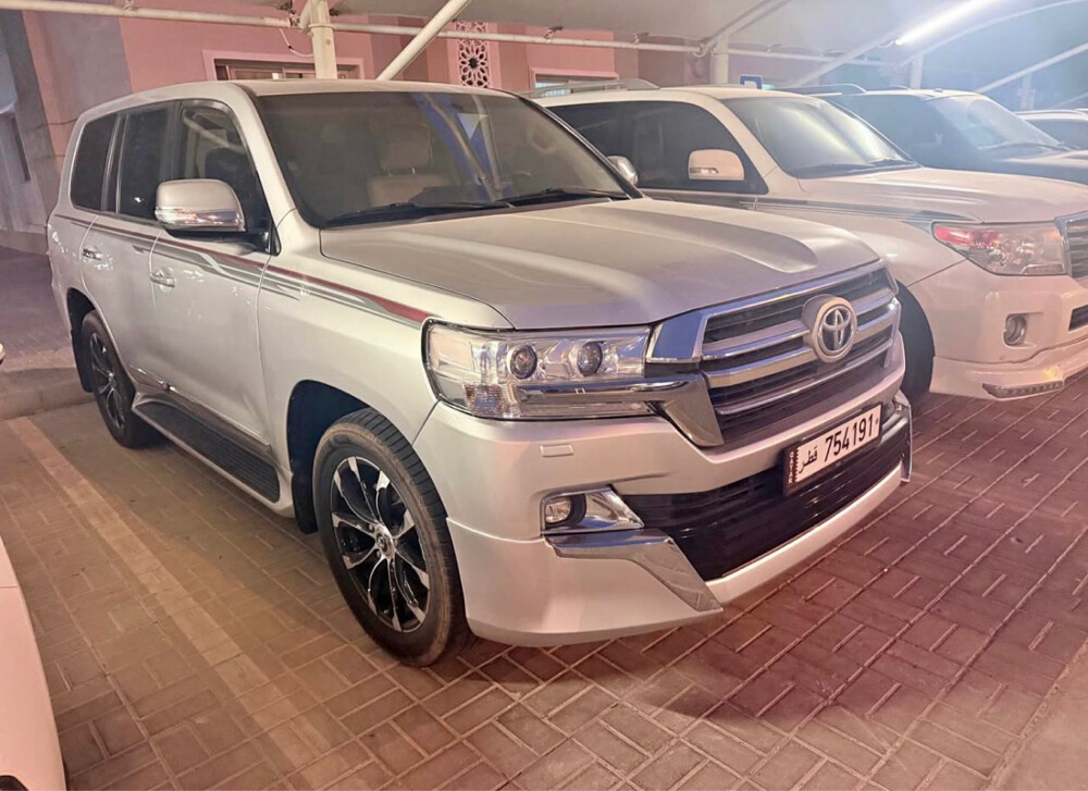 2016 Land Cruiser Gxr - 2