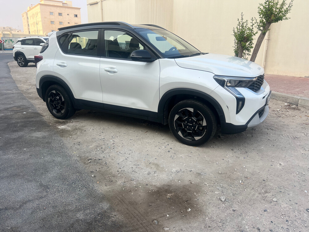 kia sonet 2024 under warranty - 1