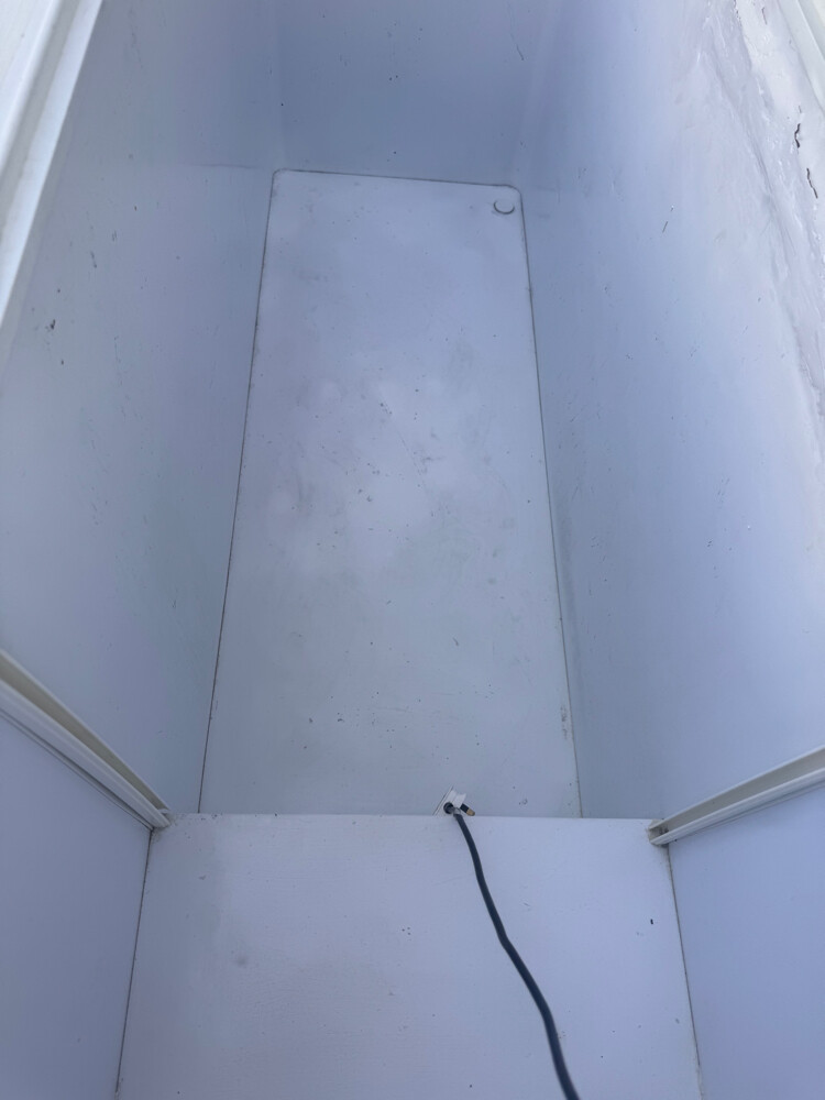 freezer  - 10