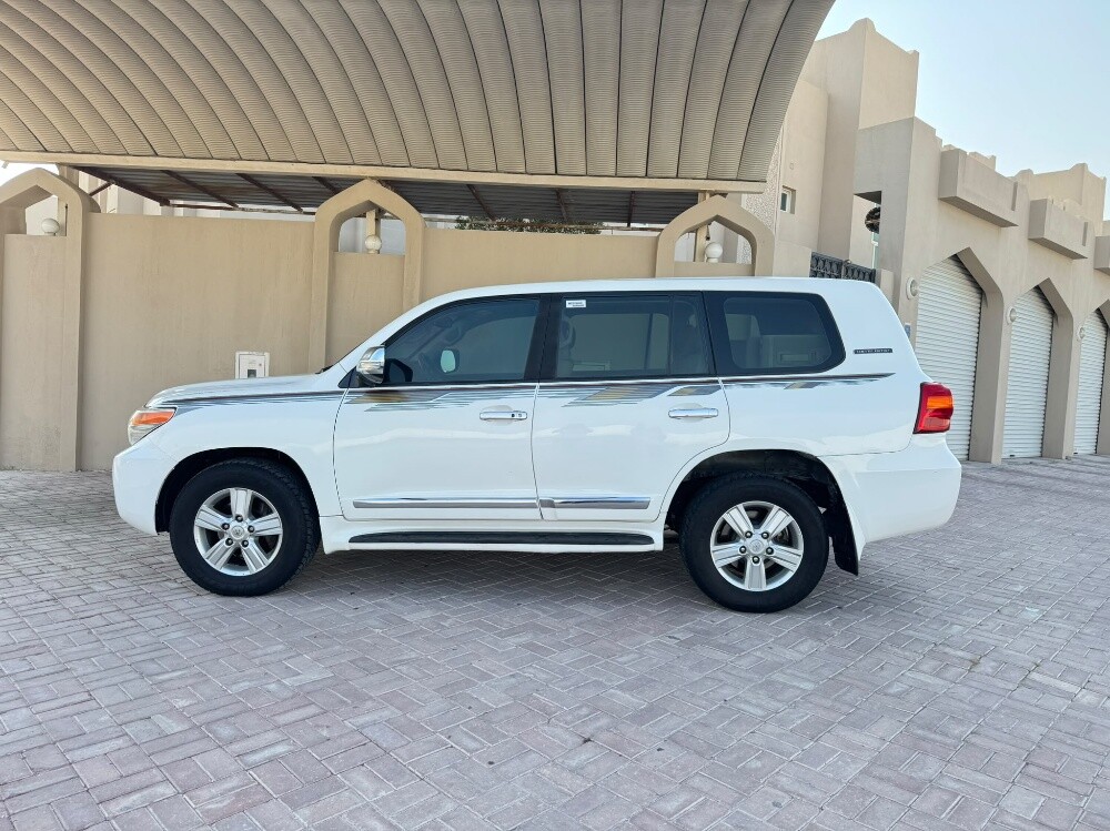 TOYOTA LAND CRUISER FOR SALE - 1