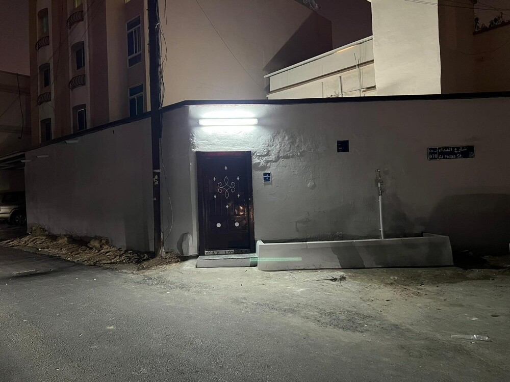 بيت شعبي للايجار بمدينة خليفة ج - 1