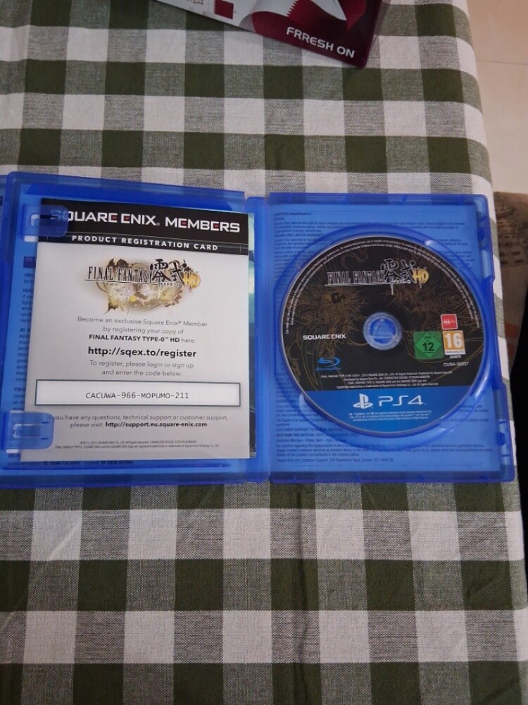 ps4 CD  horizon and final fantasy - 2