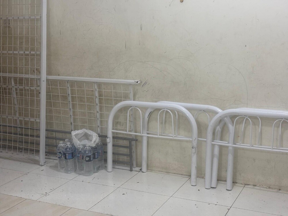 Two working beds - 3