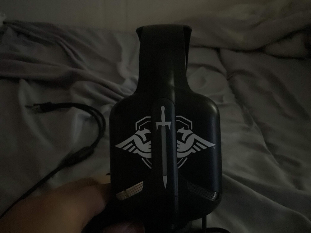 3 HEADSETS FOR SALE - 4