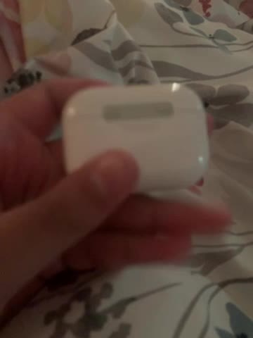 AirPods Pro max in box - 1