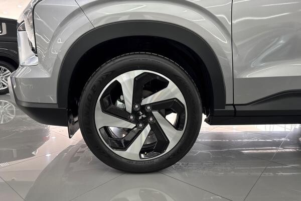 MITSUBISHI XFORCE 1.5L 2026 560 KM - 5