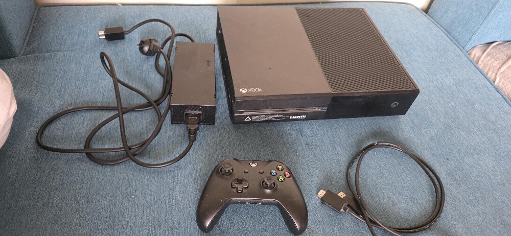 xbox one good condition - 1