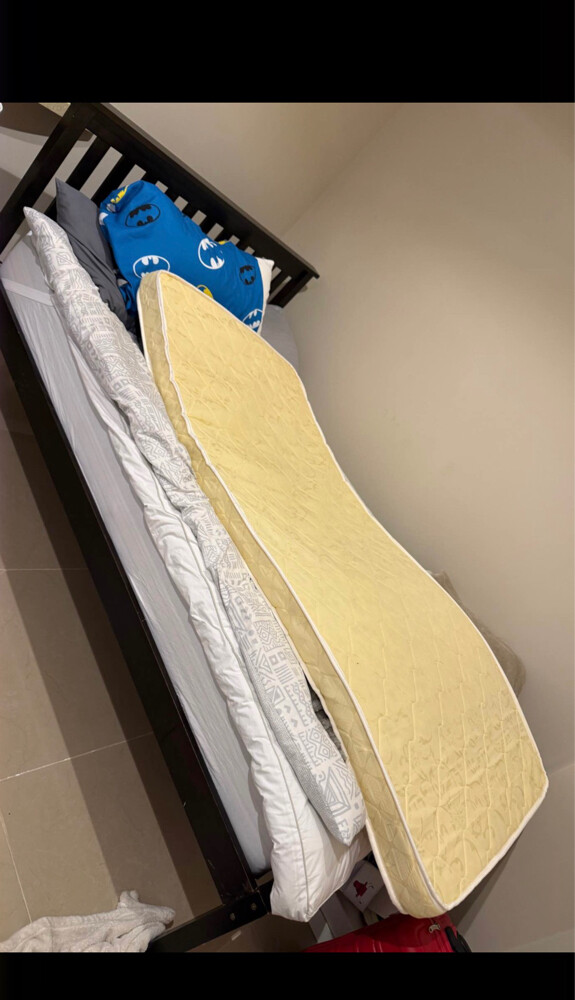 bed with 3 new mattress - 2