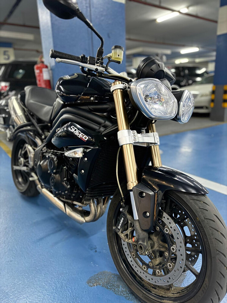 triumph 1050 - 5