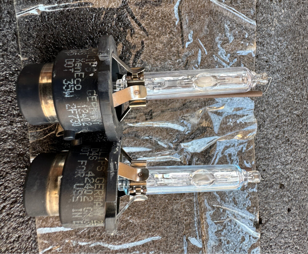 Bulbs with Devices - 6