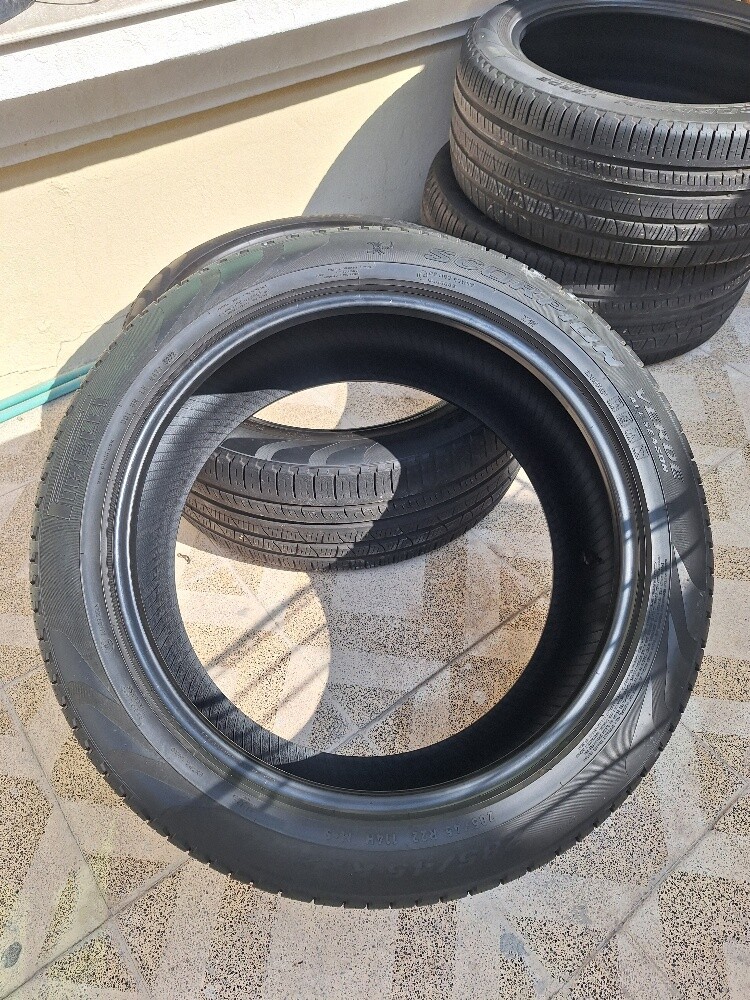 285/45 R 22 - 2