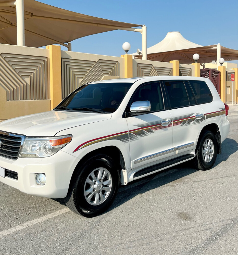 Toyota gxr v8 2013  - 3