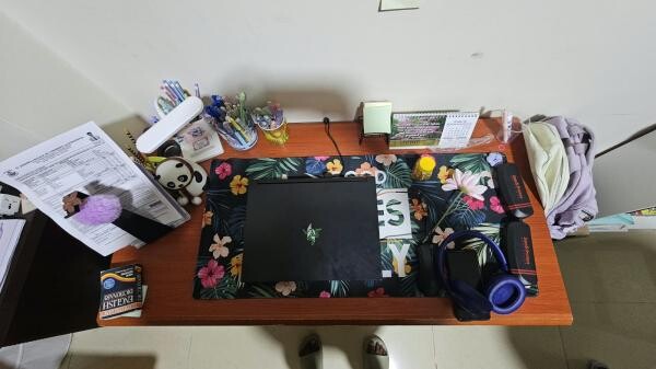 Office desk - 2