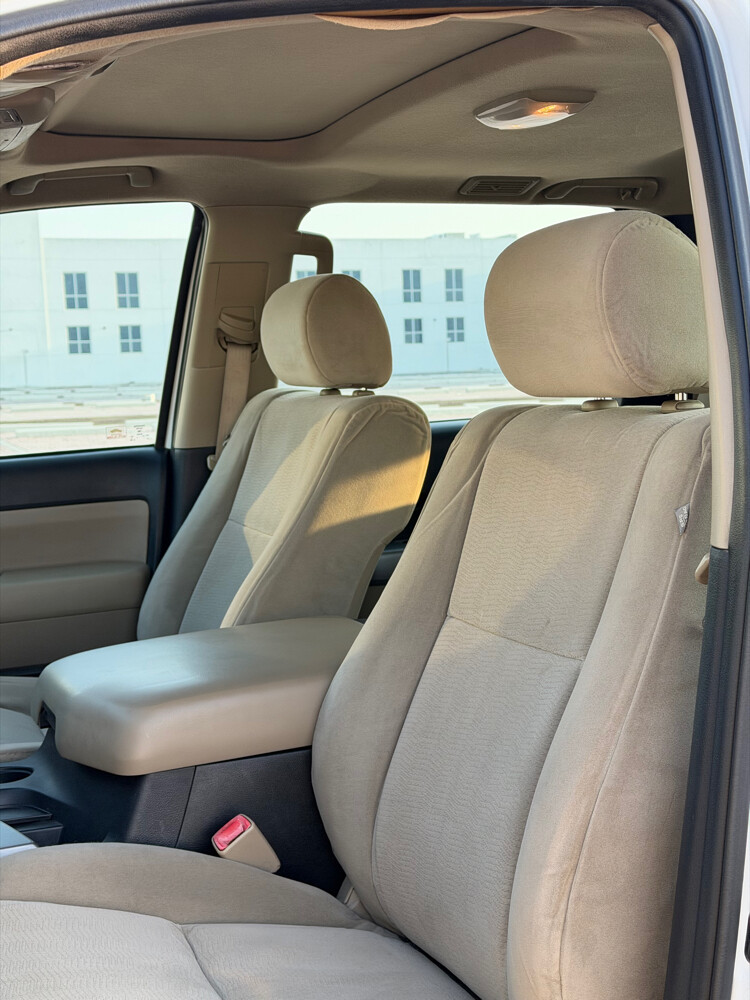 Toyota Sequoia 2014 SR5 - 13