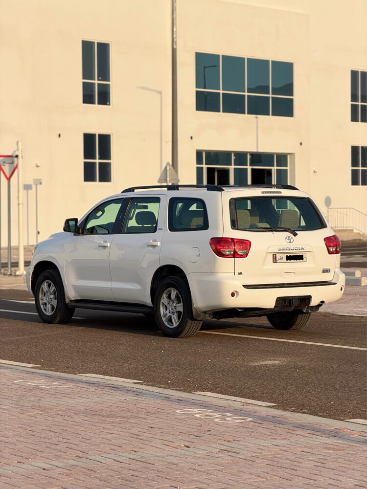 Toyota Sequoia 2014 SR5 - 5