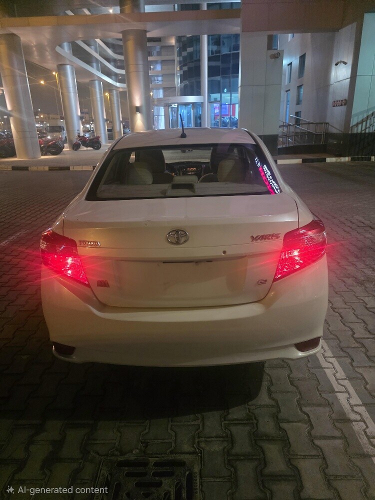 Toyota yaris 2015 - 8