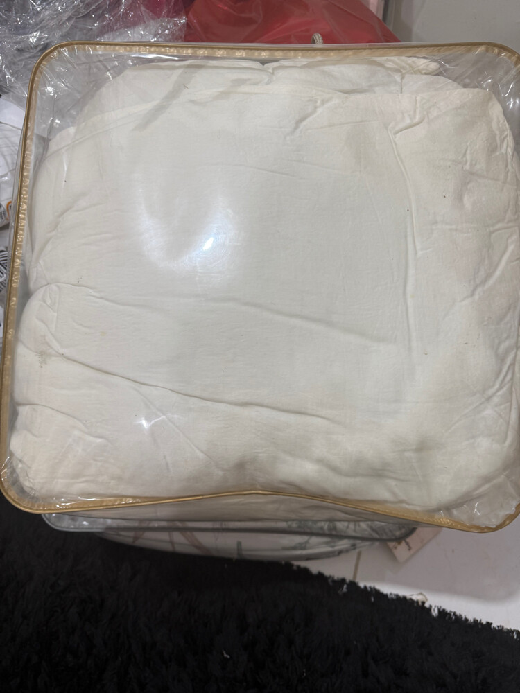 اثنان لحاف للبيع  - 2