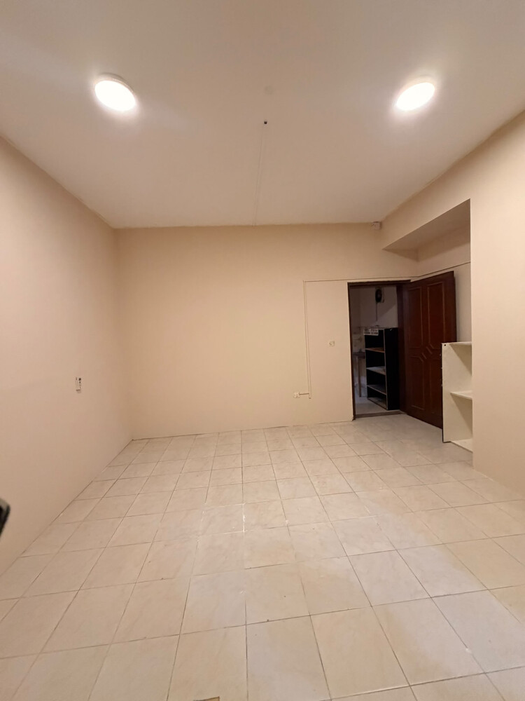 studio available in Abuhamour  - 1