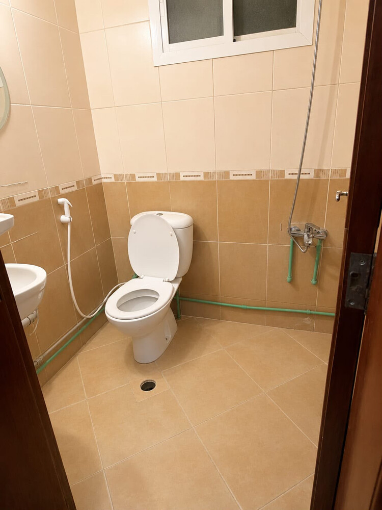 studio available in Abuhamour  - 2
