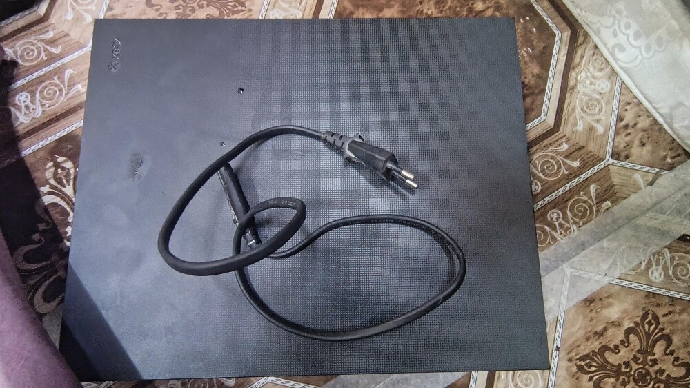 Xbox One X
Model 1787 - 3
