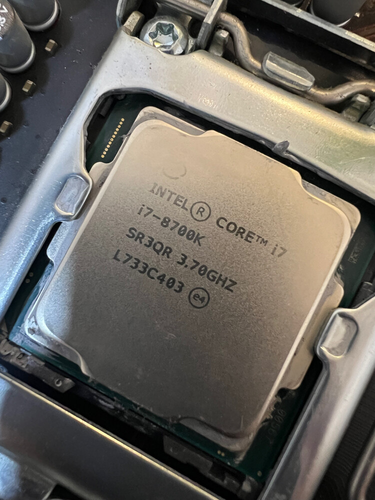 Intel i7 8700k & msi Z370 gaming - 3