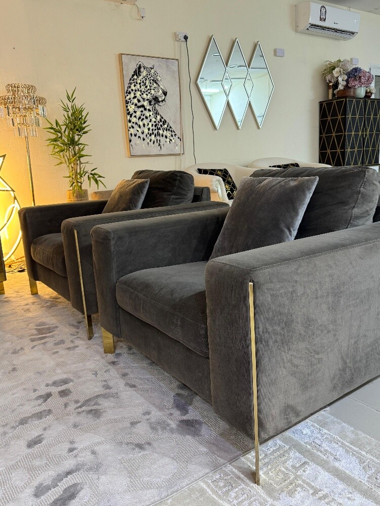 Home R Us brand sofa set fro sale - 6