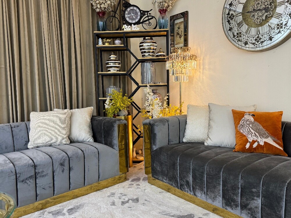 Home R Us brand sofa set fro sale - 3