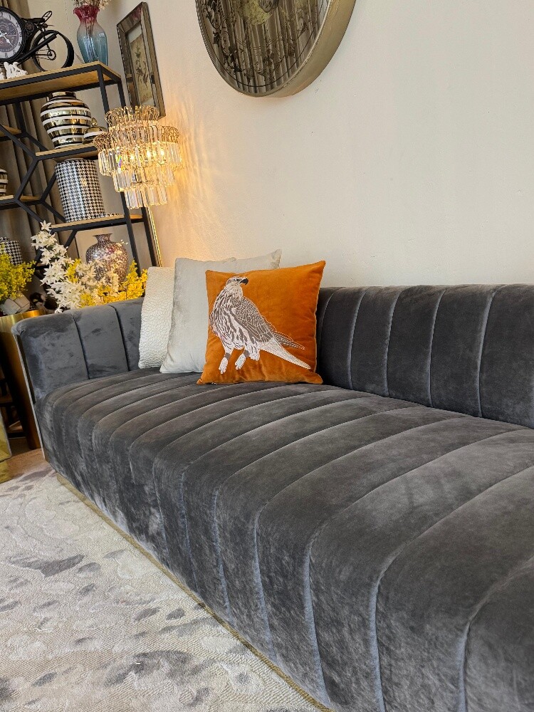 Home R Us brand sofa set fro sale - 7