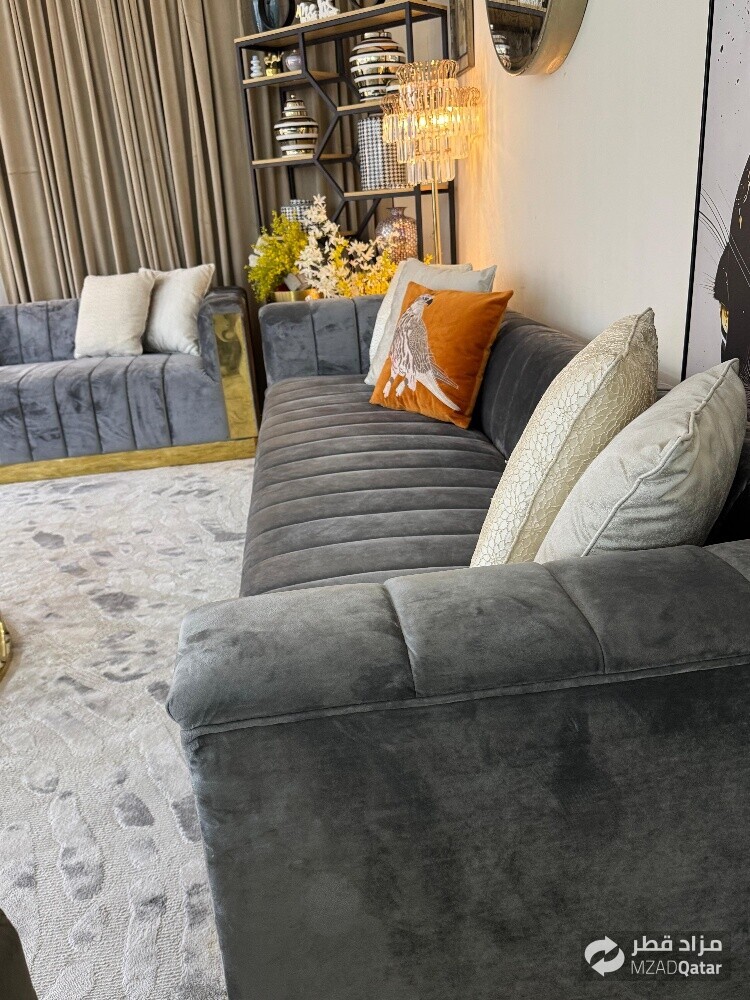 Home r Us brand sofa set for sell - 3