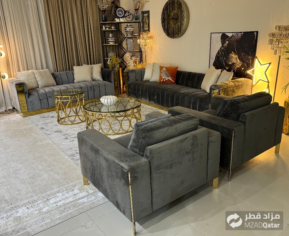 Home r Us brand sofa set for sell - 1