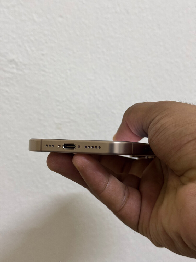 Iphone 16 Pro 128GB - 3
