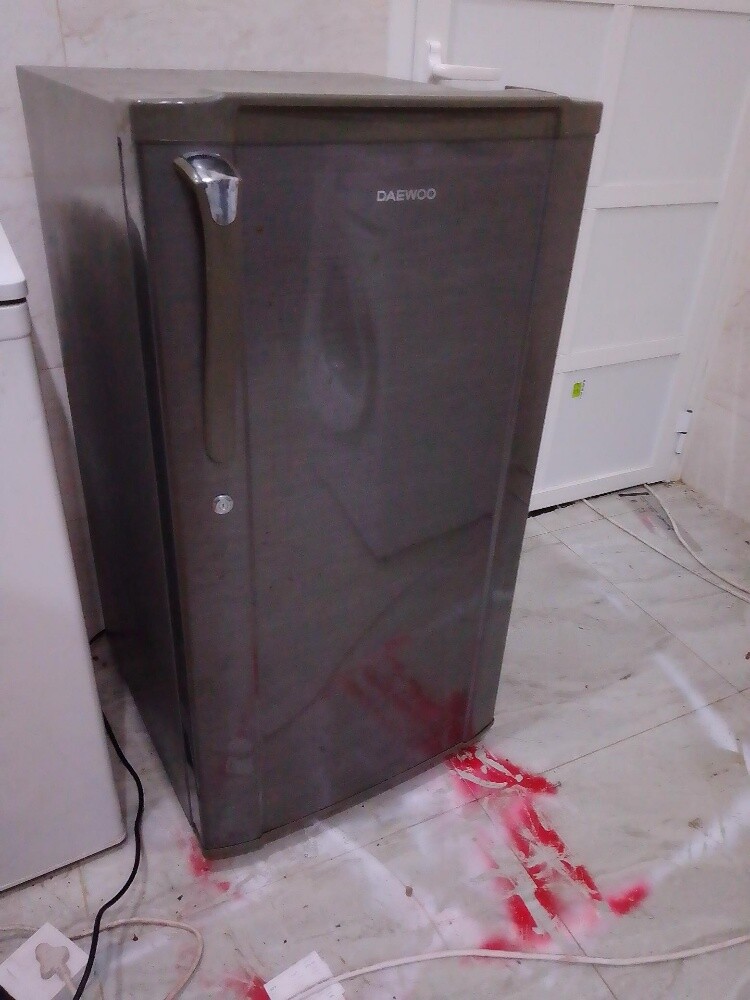 small fridge for sell. - 4