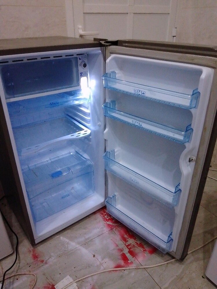 small fridge for sell. - 3