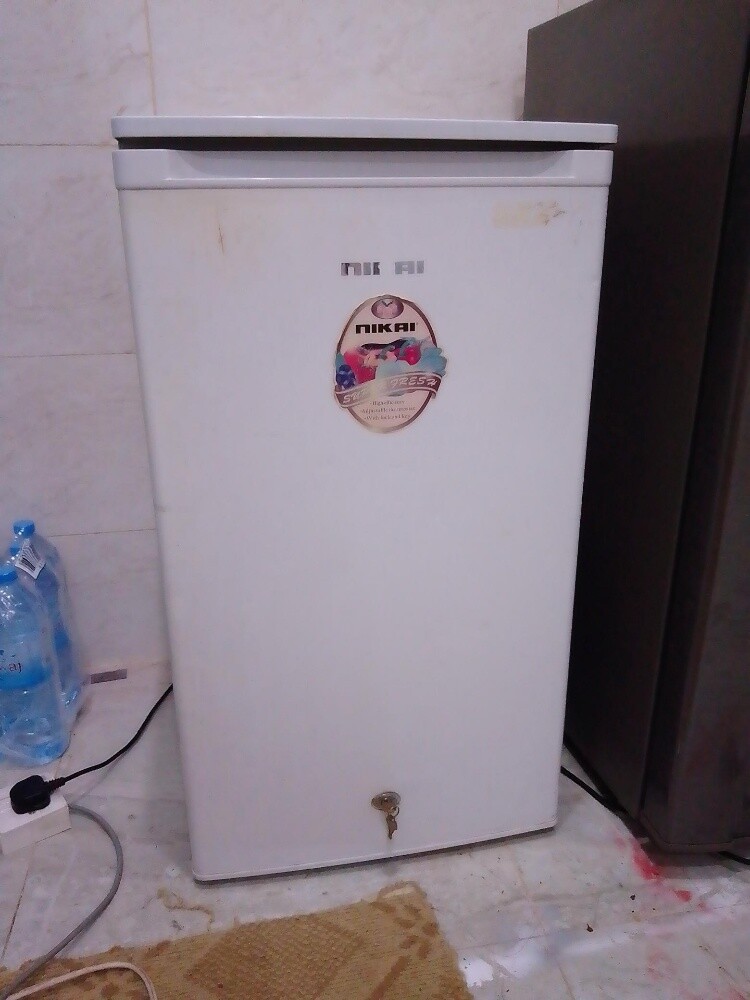 Single door fridge for sale. - 2