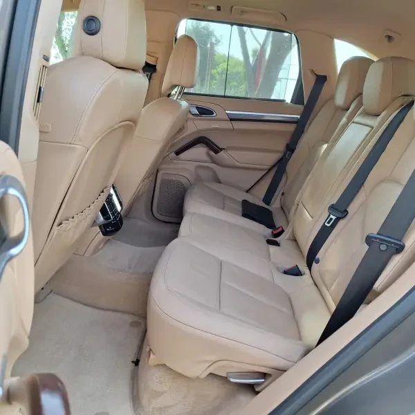 PORSCHE CAYENNE S - 7