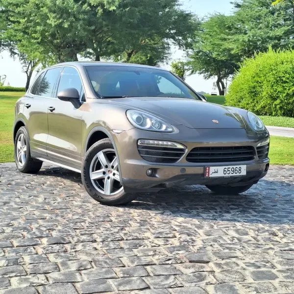 PORSCHE CAYENNE S - 1