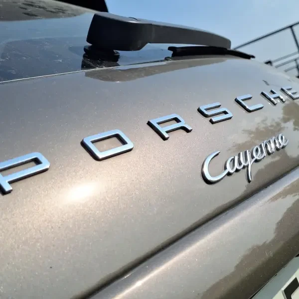 PORSCHE CAYENNE S - 4