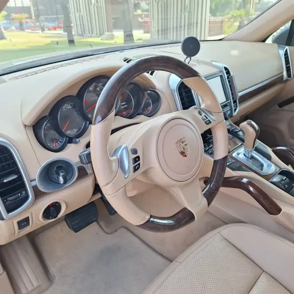 PORSCHE CAYENNE S - 5