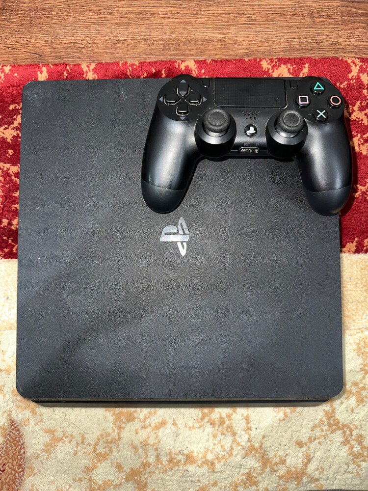 Ps4 Slim (Version 10.50) - 1