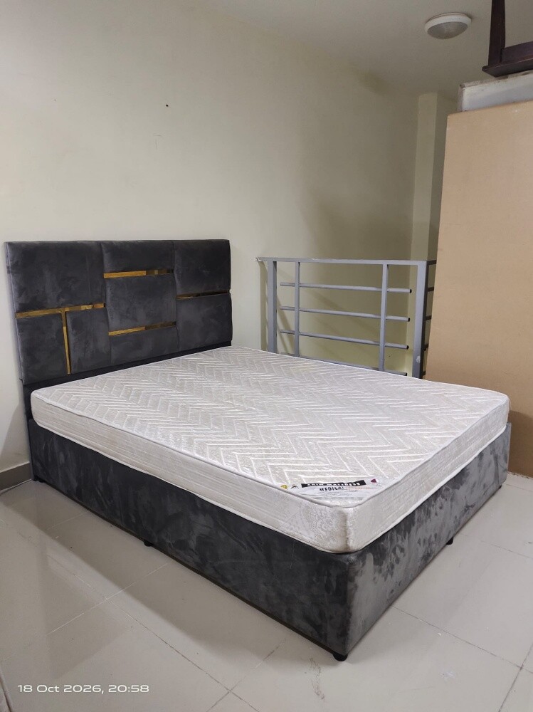 Queen size bed for sale excilent co - 4