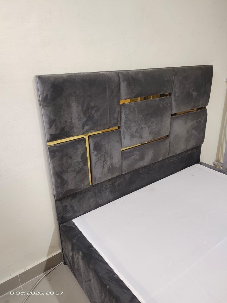 Queen size bed for sale excilent co - 5