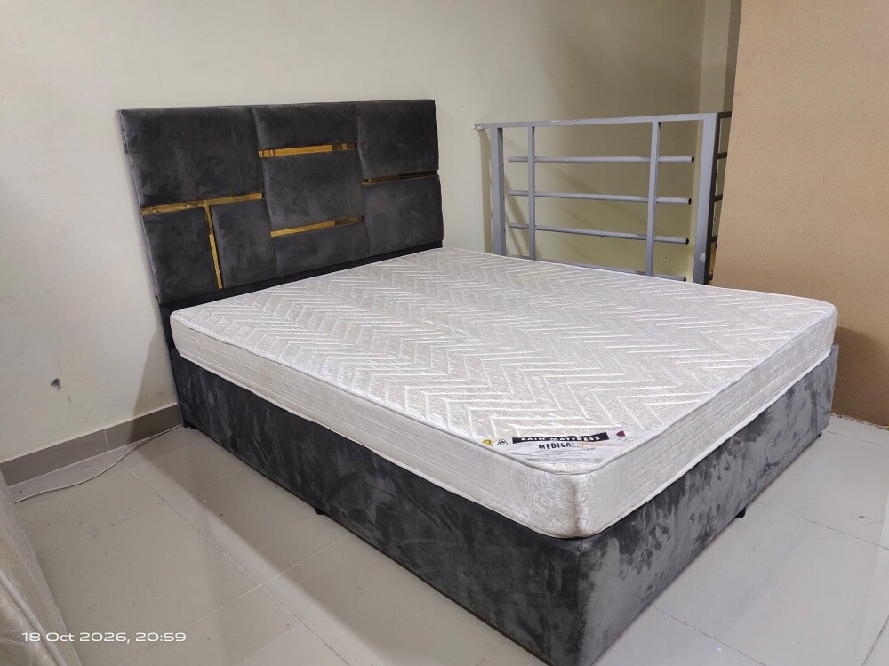 Queen size bed for sale excilent co - 3