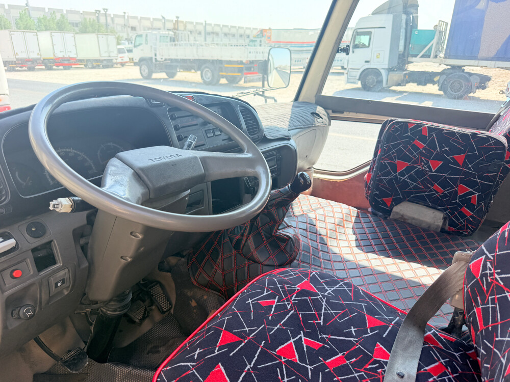 Toyota Coaster 2014 model Diesel  - 6