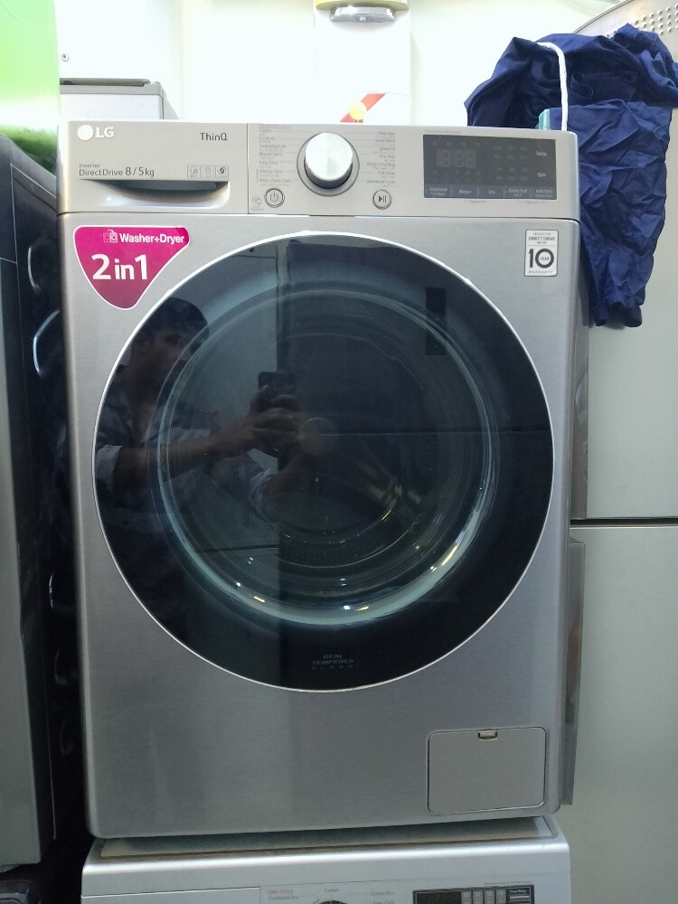 LG2in1 8kg/5kgWasher Dryer - 2