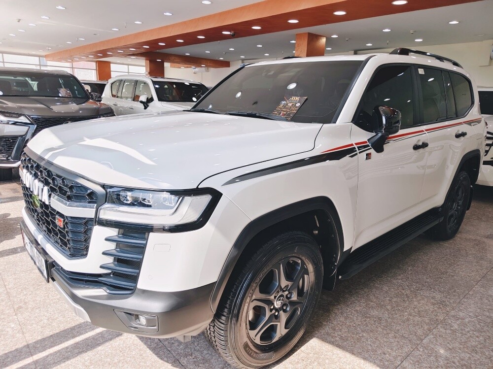 GR SPORT 2023 TWIN TURBO WHITE - 3