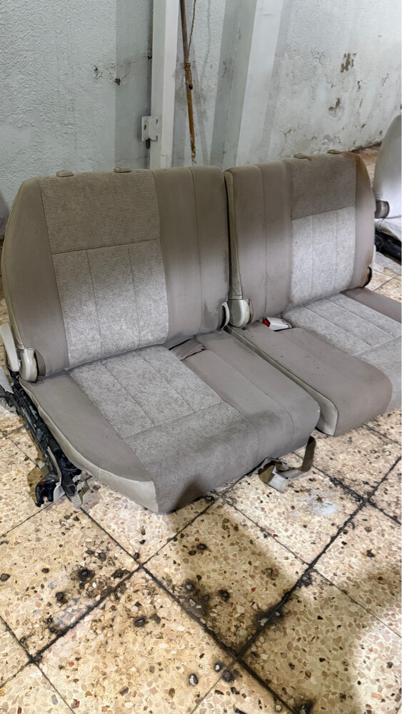 LAND CRUISER LC100 Seats - 2