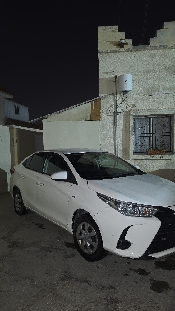 TOYOTA YARIS 2022 URGENT SALE - 3